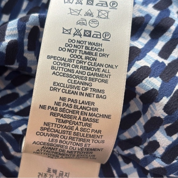 Burberry Brit Silk Geometric Print Sleeveless Blouse Small Blue - Picture 6 of 7